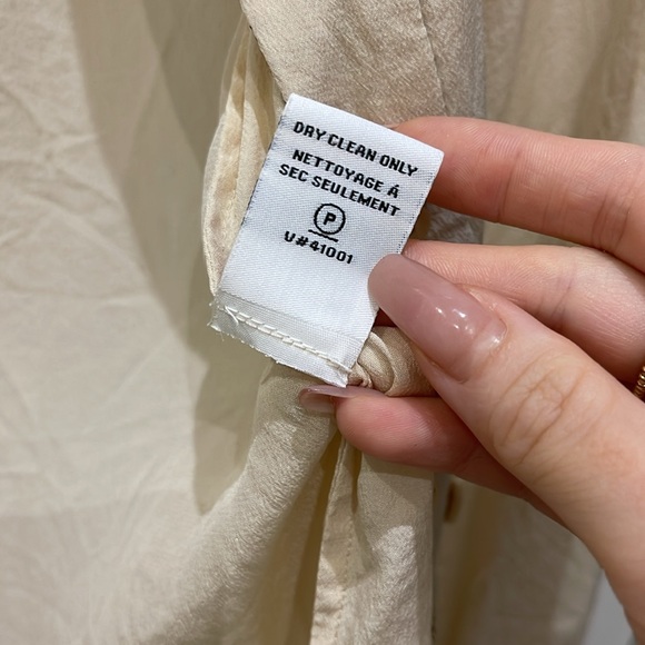 Diane von Furstenberg DVF 100% silk blouse shirt Silk Beige Tops size 0 - Picture 6 of 10